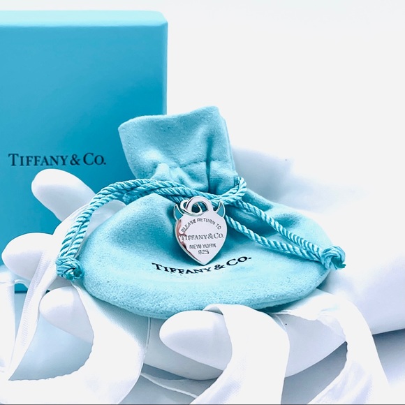 Tiffany & Co. RTT Blue Devil Heart Tag Cha… - Picture 5 of 8